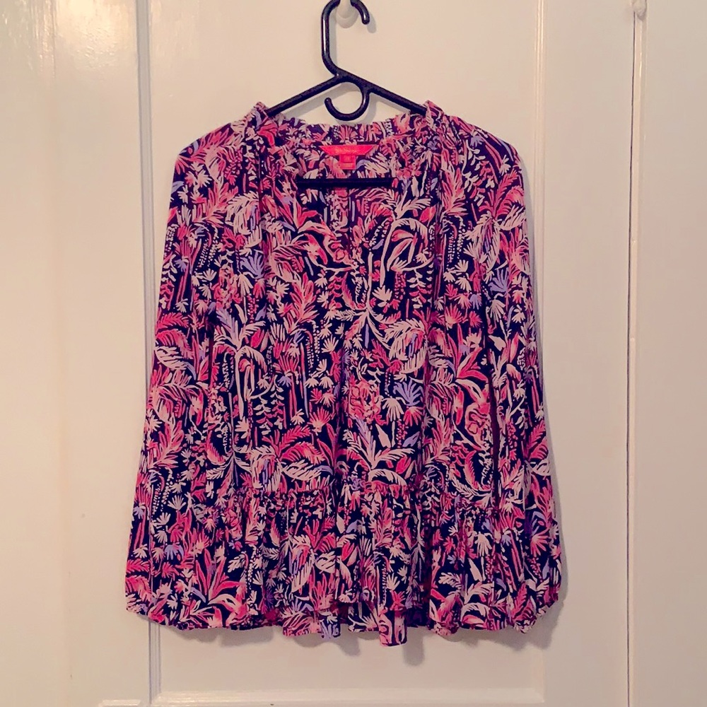 Never worn Lily Pulitzer peplum top size XS